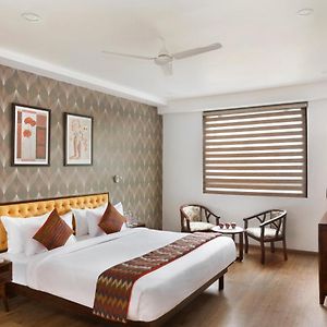 Premium Room on Laundry on F&B